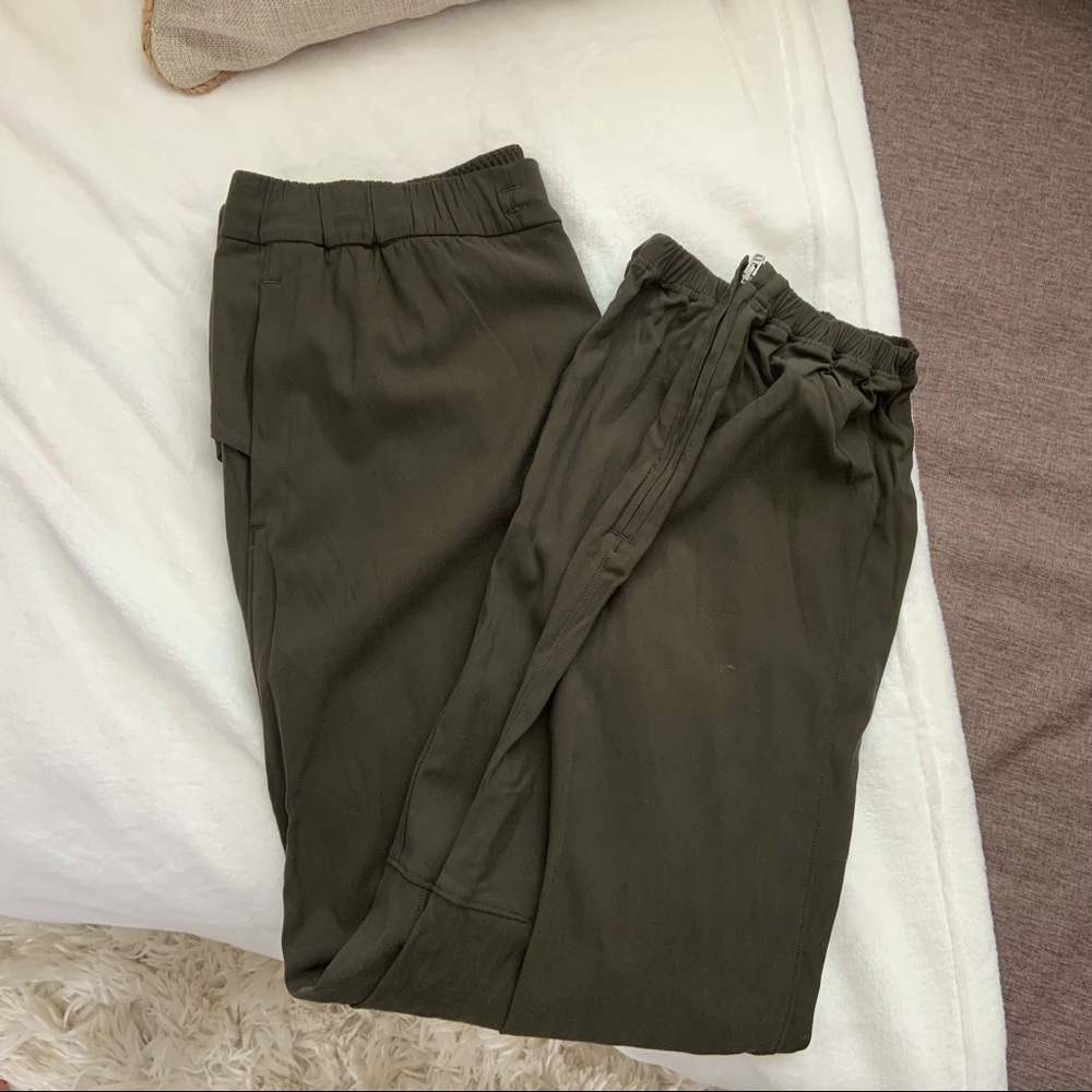 Lululemon Green Joggers